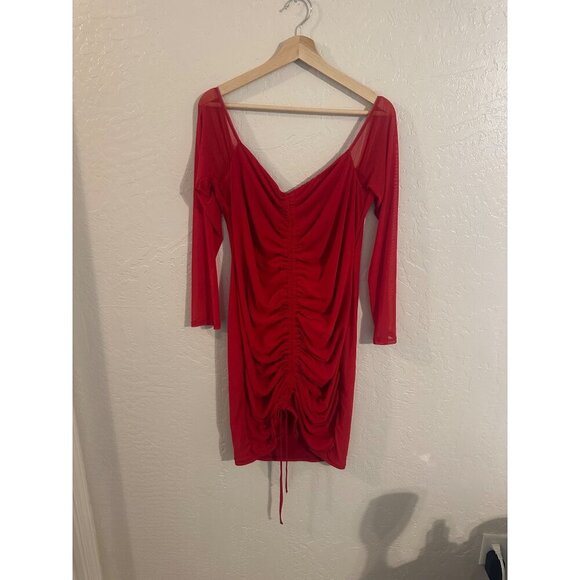 NWT Prettylittlething Plus Size Ruched Bardot Red Dress - Picture 2 of 8